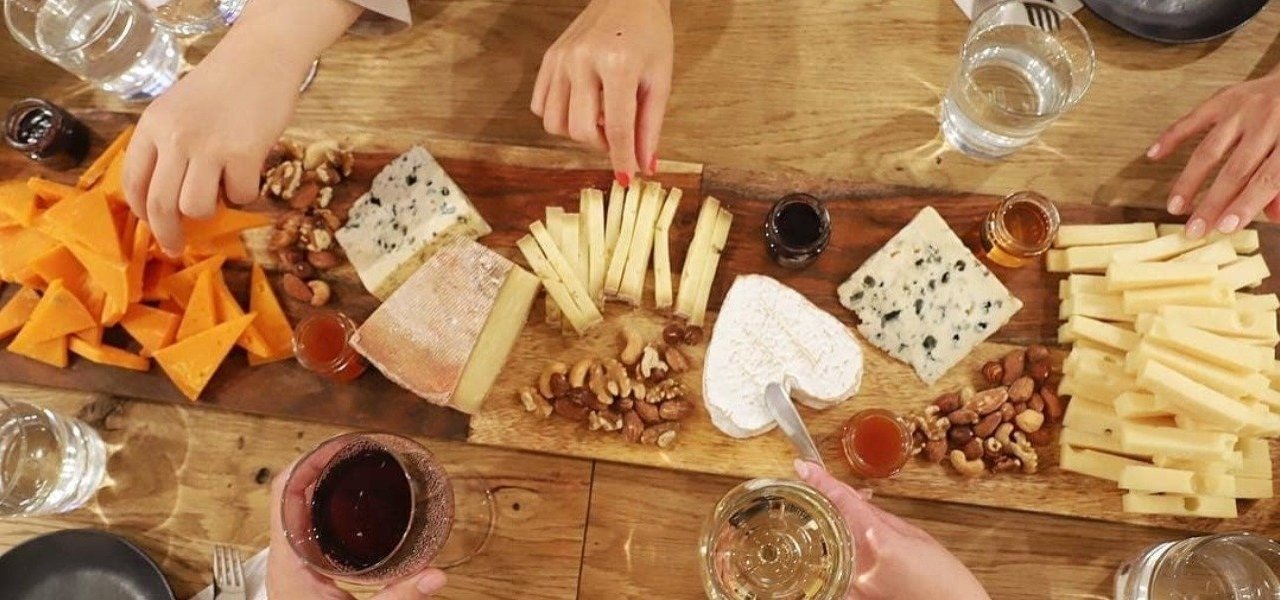 wine and food pairing at acaibo - Wine Paths